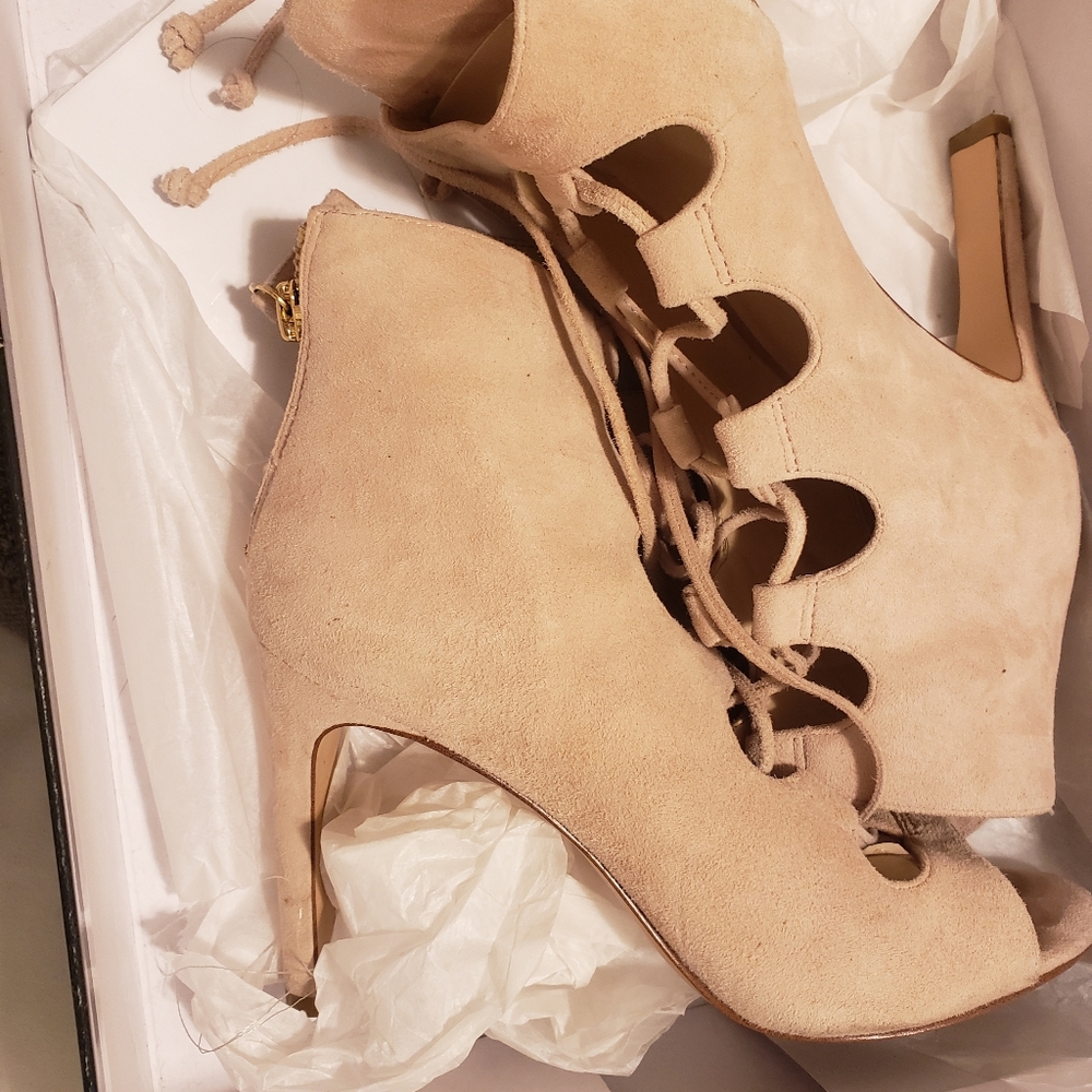 Shoes heels